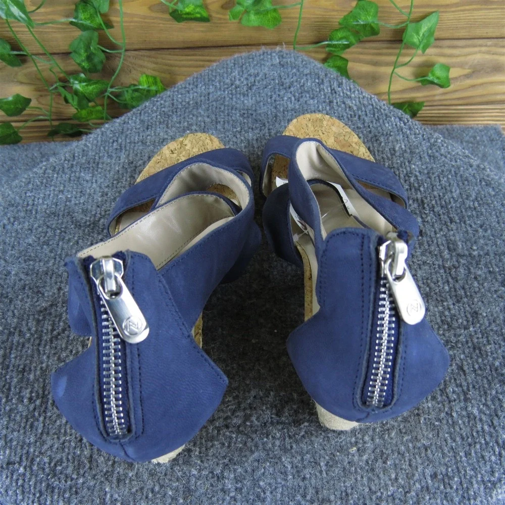 Adrienne Vittadini Women Clarity Strappy Blue Leather‎ 9 Medium Gently Used 2025